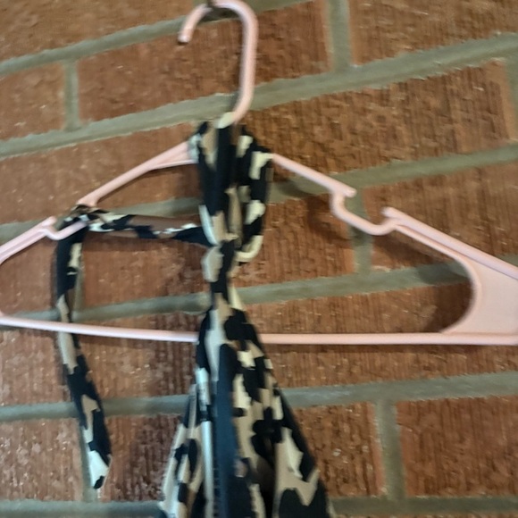 Tropical Escape One Piece Animal Remix Halter Bathing Suit Size 10 - Picture 5 of 7